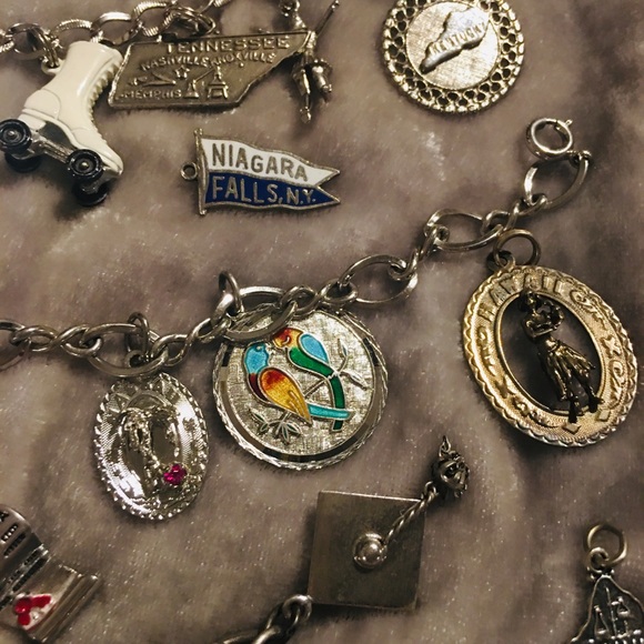 Sterling Silver 925 Charm Bracelet Lot with additional Charms. “NOT SCRAP”! - Picture 6 of 16